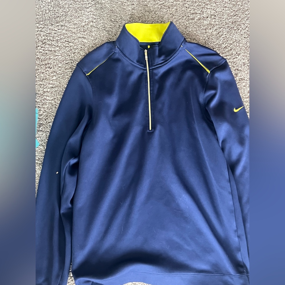 Nike pullover